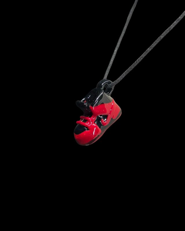 Hoobs Shoe Pendy #4