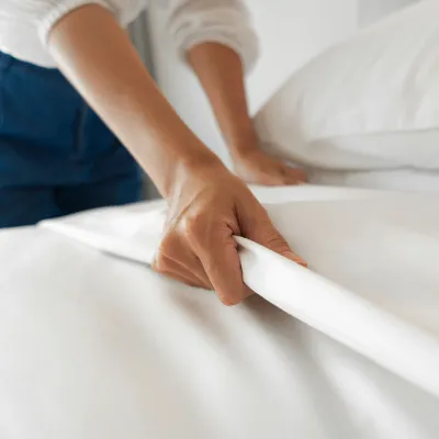 Icon 300 70-30 polycotton, anti-piling &amp; crease-resistant