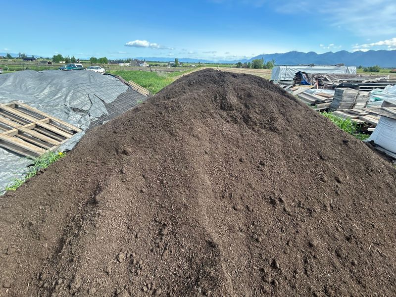 Bulk Genesis Compost