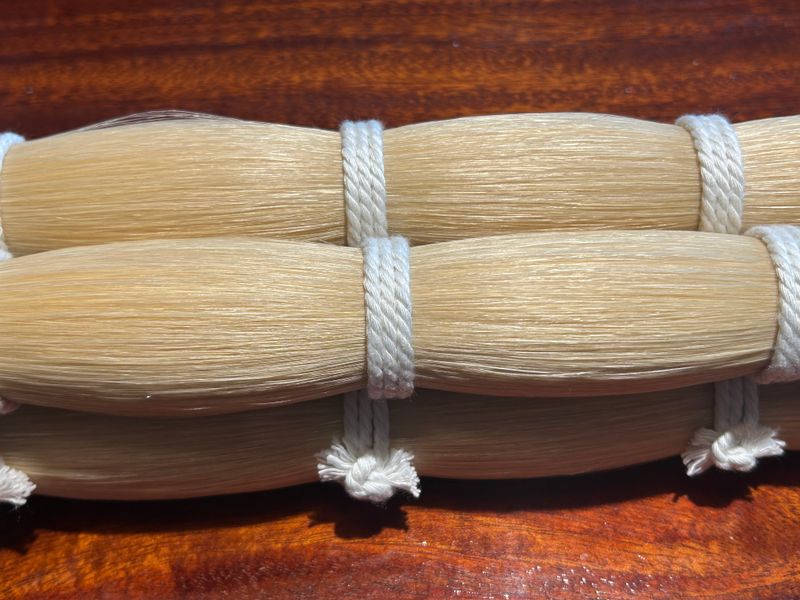 A5 Natural White Horse Tail Hair – 30” A5 Natural White Horse Tail Hair – 30”