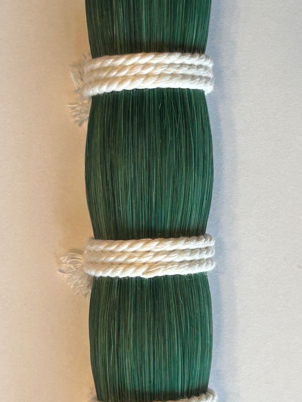 A31 Simply Green Horse Tail Hair – 30” A31 Simply Green Horse Tail Hair – 30”