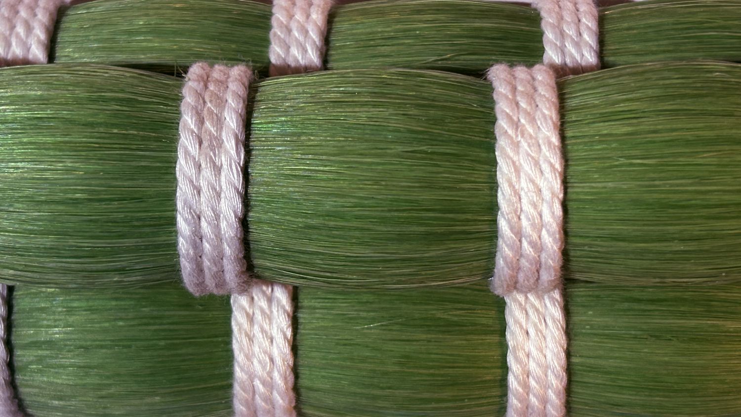 A34 Mint Green Horse Tail Hair – 30”