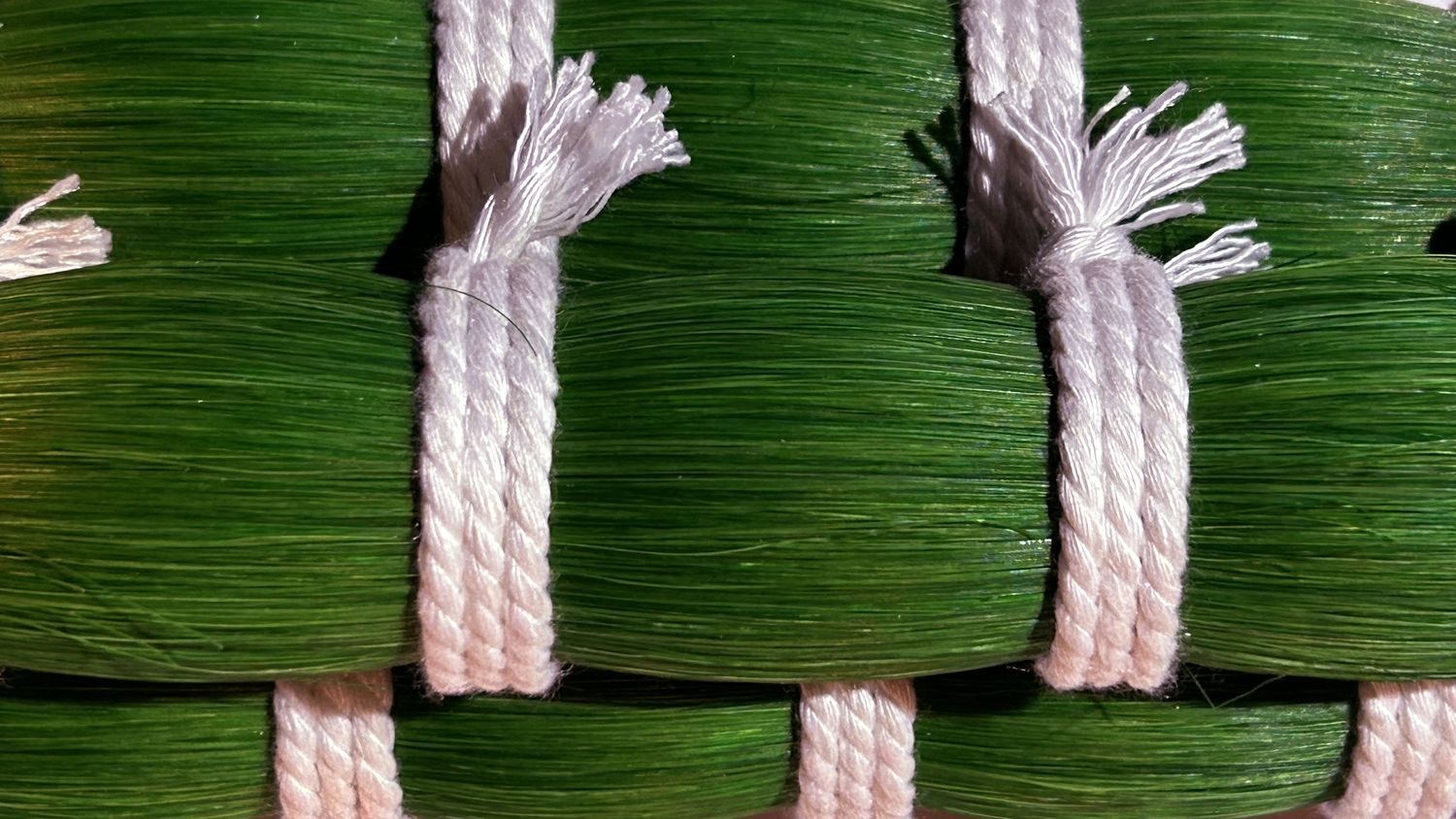 A33 Lime Green Horse Tail Hair – 30”