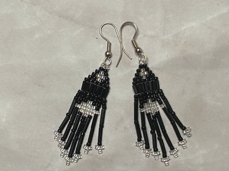 Handcrafted Beaded Earrings_682