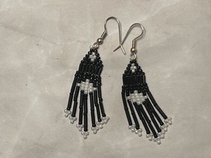 Handcrafted Beaded Earrings_684