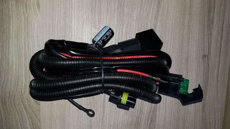 HID Harness with Capacitor