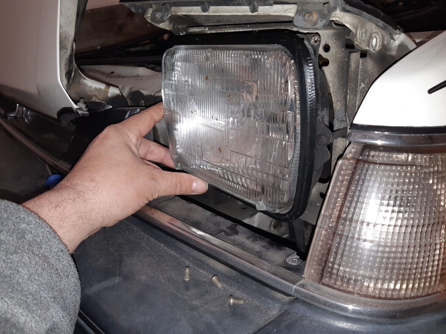 Headlight Retainer Rings