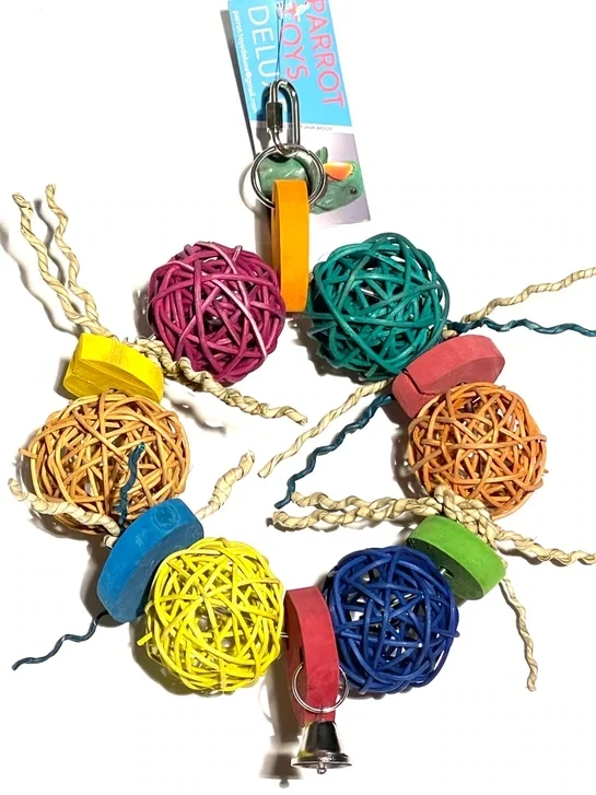 Mini Wreath / Circle Chew