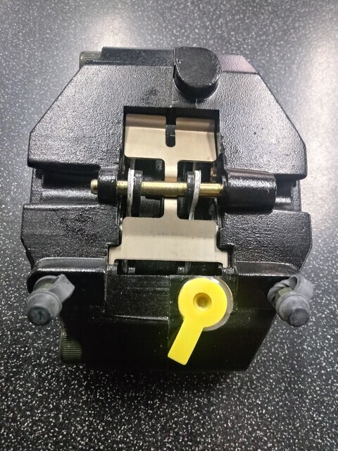 PINZA DE FRENO TRASERO GOES 520,625,CSR 500