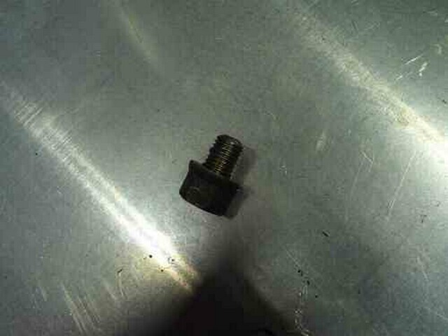 TORNILLO DESAGUE ACEITE TRANSMISION GOES 320 MAX,DESGUACE