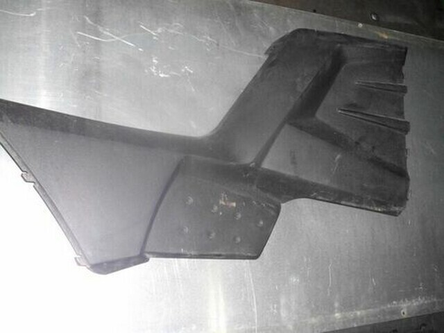 TAPA LATERAL DERECHA GOES 320 MAX,DESGUACE
