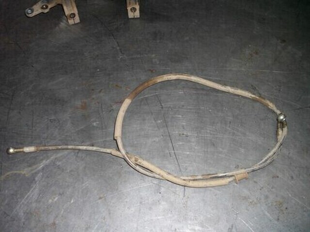 LATIGUILLO DE FRENO TRASERO CF550 USADO