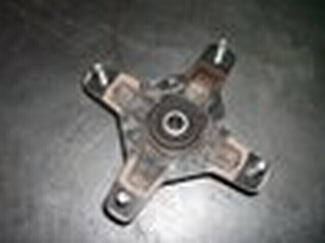 CRUCETA DELANTERA GOES 450 X USADA