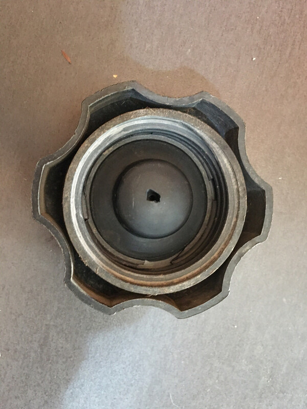TAPON  DEPOSITO GASOLINA USADO GOES 520,CRS 500