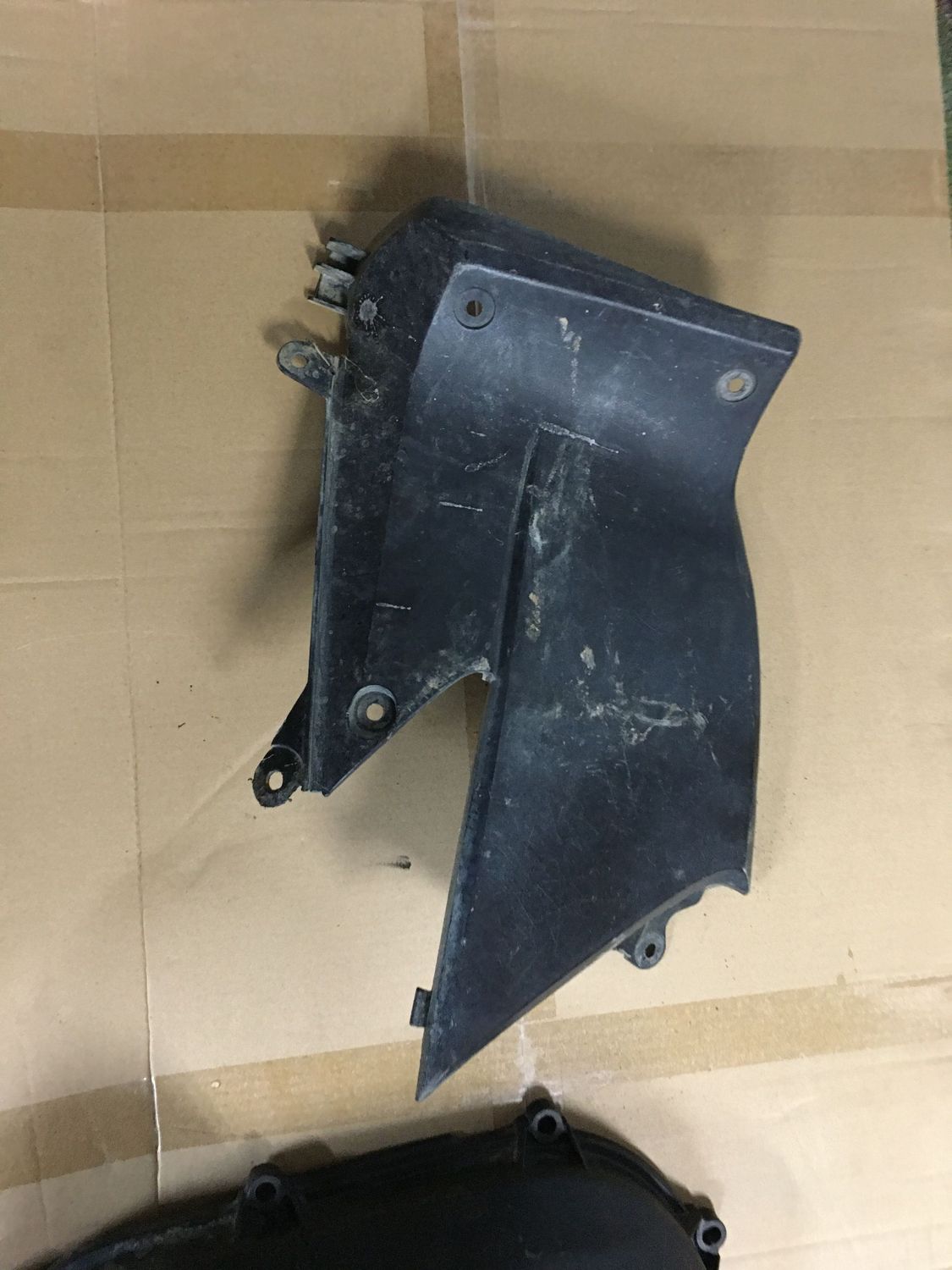 TAPA LATERAL IZQUIERDA SUZUKI KINGQUAD 700 DESGUACE