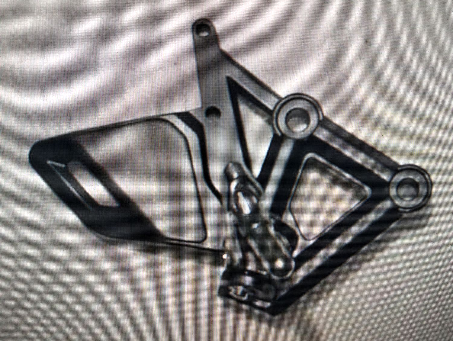 Estribera derecha delantera MITT Gp2 Estribera derecha delantera MITT Gp2