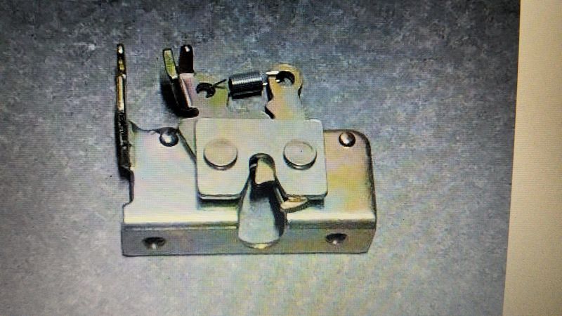 Cierre de asiento MITT 125 GTS Original | Ref. 77235-FT09-0000