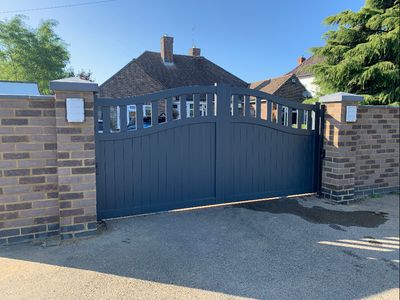 aluminium driveway gate curved top grey