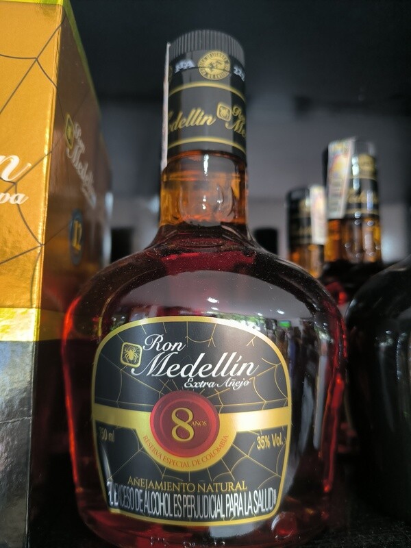 Ron medellín 750ml 8 años