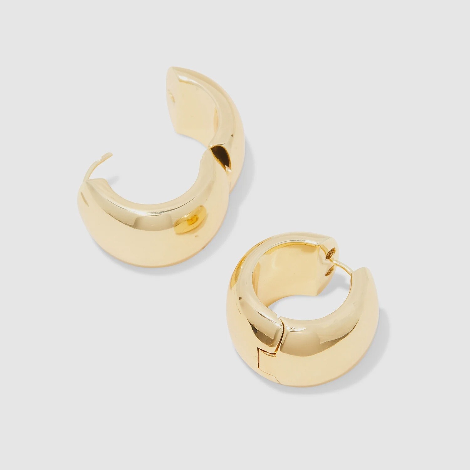 Shawn Hoops - Gold Earrings