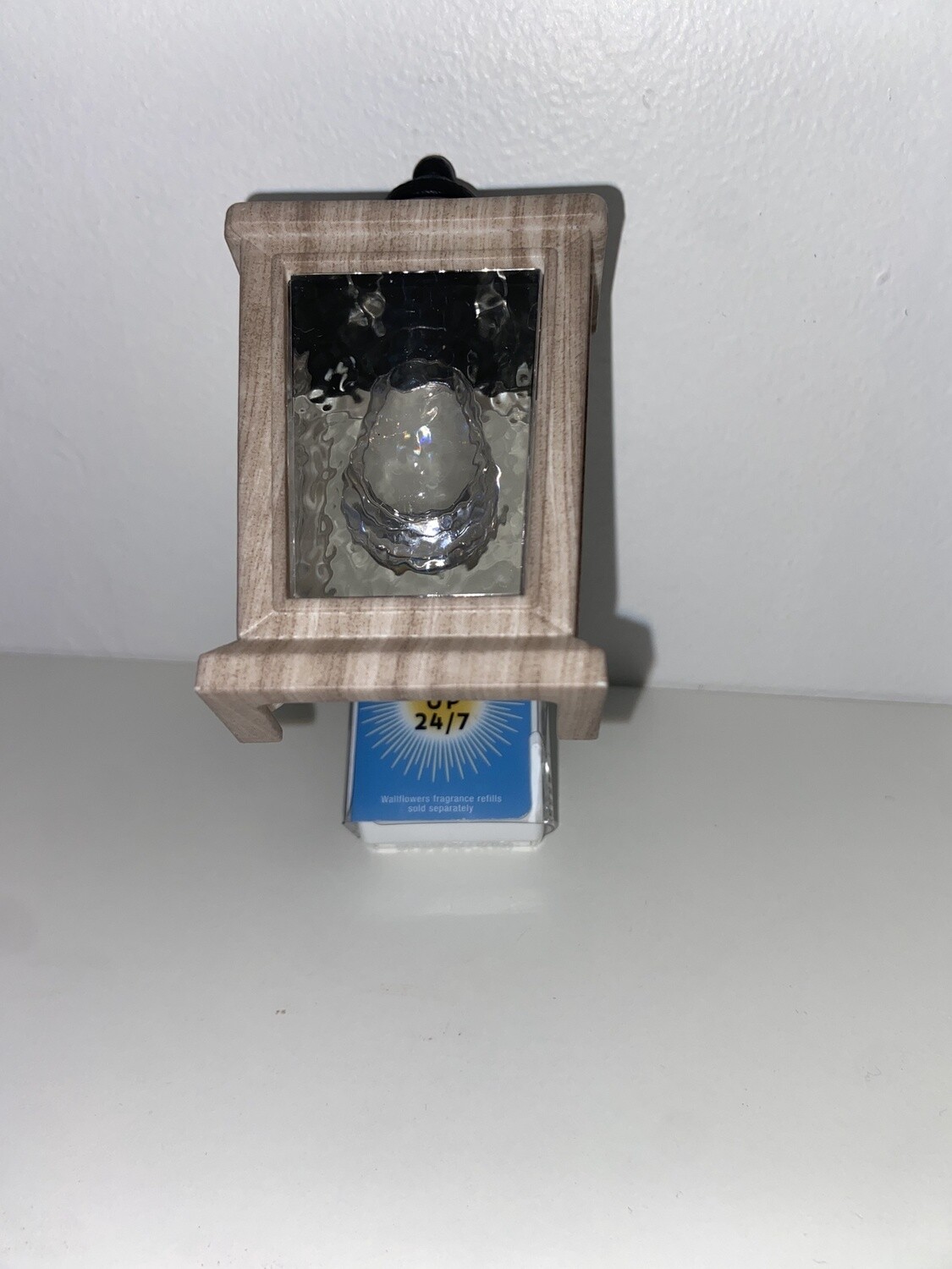 Wallflower Plug Fancy Lantern