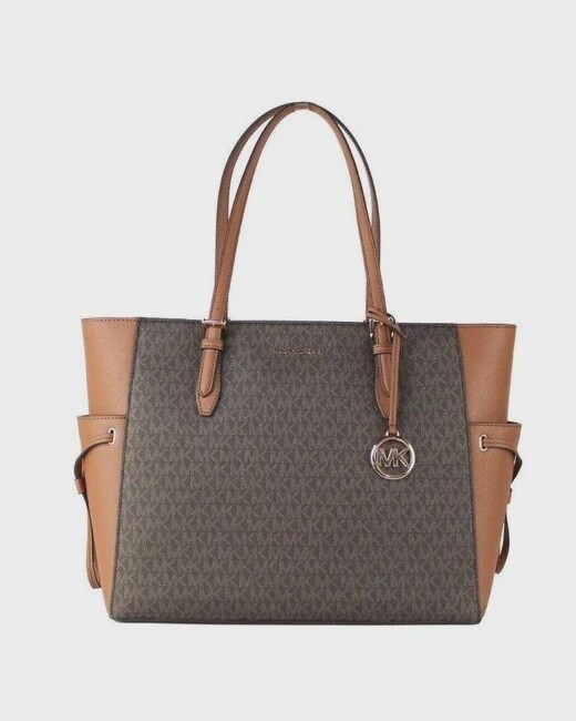 Gilly Drawstring Tote in Signature
