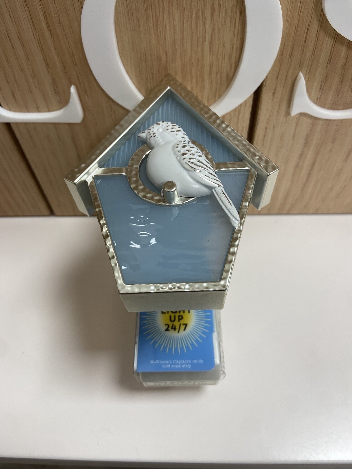Wallflower Plug Fancy Birdhouse