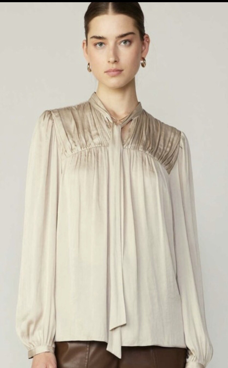V-NECK LONG-SLEEVE PLEATED BLOUSE, Size: XS, Color: Ecru