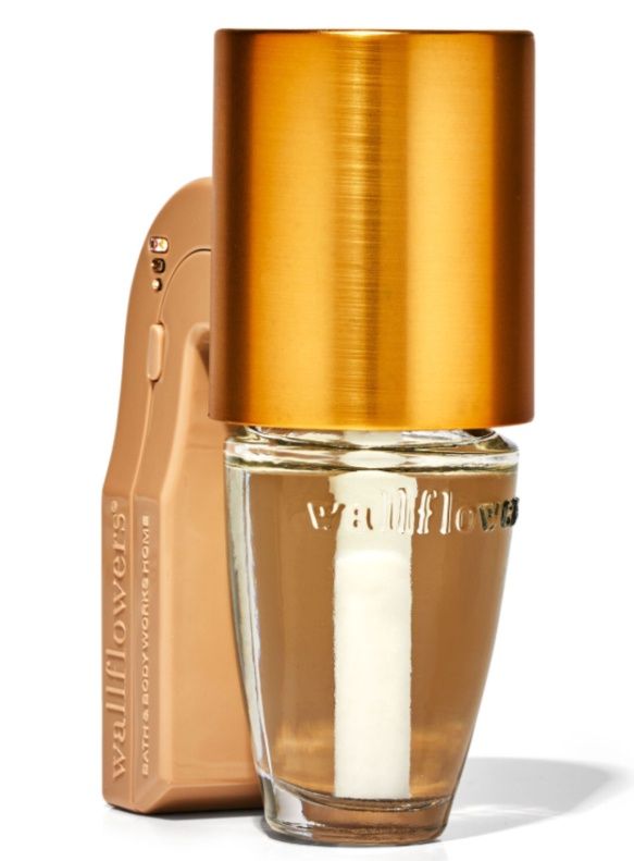 Wallflower Plug Metallic Gold Cylinder