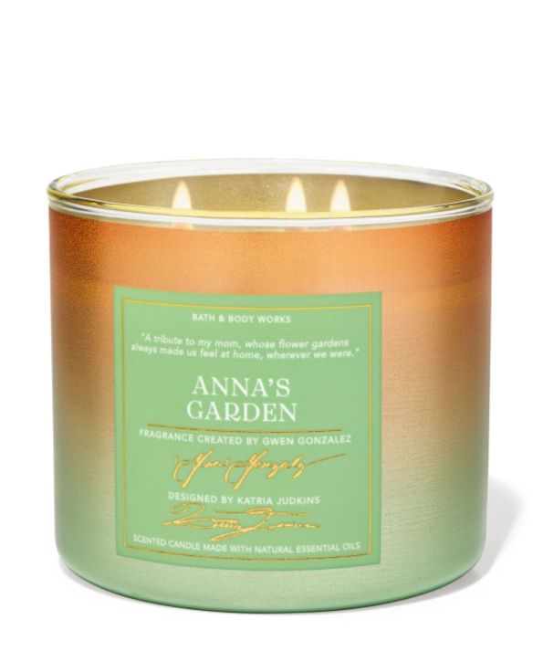 Anna&#39;s Garden Candle