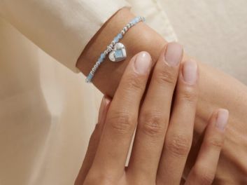 BIRTHSTONE A LITTLE MARCH AQUA CRYSTAL Bracelet