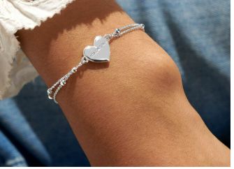 FOREVER YOURS LOVE COLLECTION HAPPY VALENTINE&#39;S Bracelet