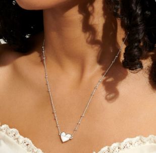 FOREVER YOURS LOVE COLLECTION HAPPY VALENTINE&#39;S Necklace