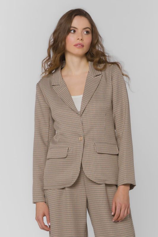 Loni Blazer