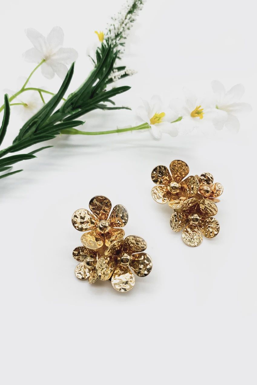 3D Flower Earring, Color: Gold