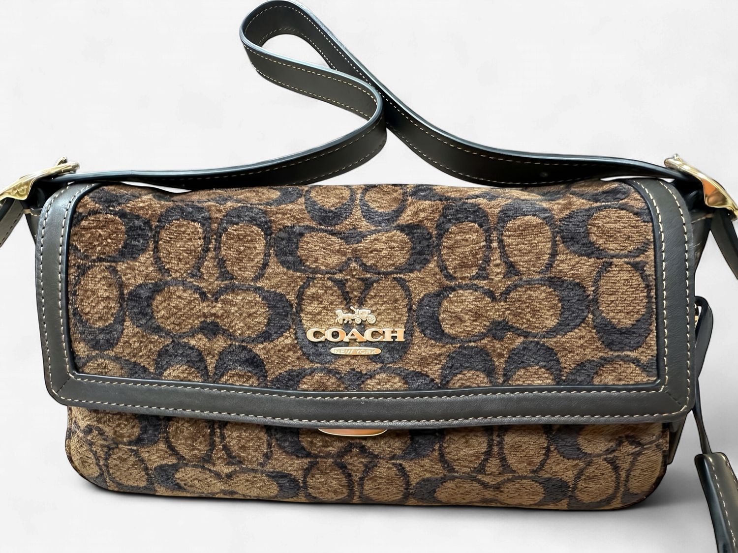 Etta Flap Shoulder Bag - Gold / Truffle