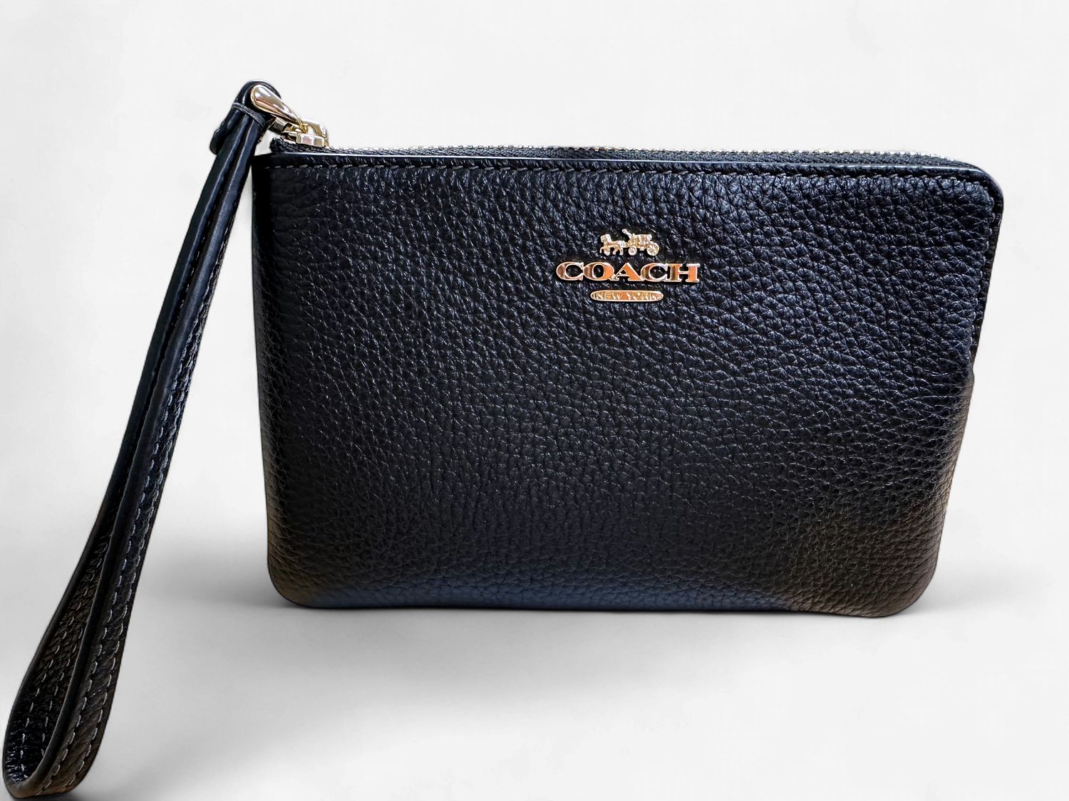 Corner Zip Wristlet- Gold / Black