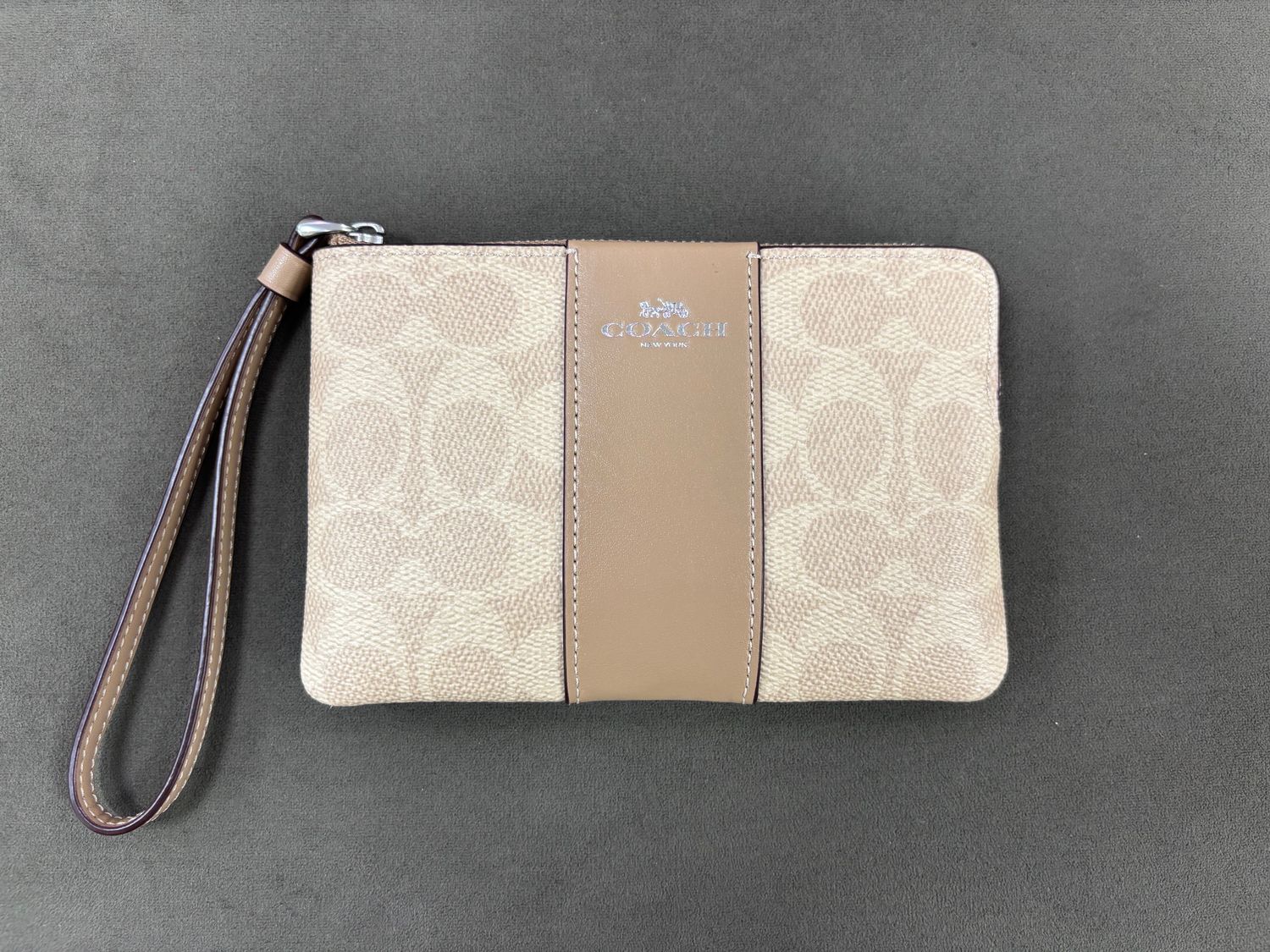 Corner Zip Wristlet - Silver / Sand / Taupe