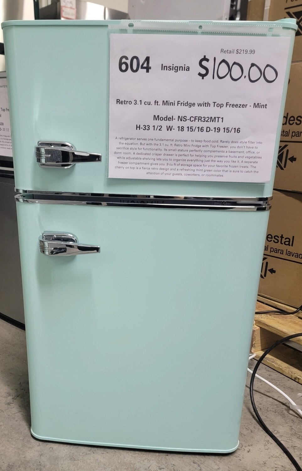 604 Insignia 3.1 CF RETRO COMPACT REFRIGERATOR - MINI NS-CFR32MT1