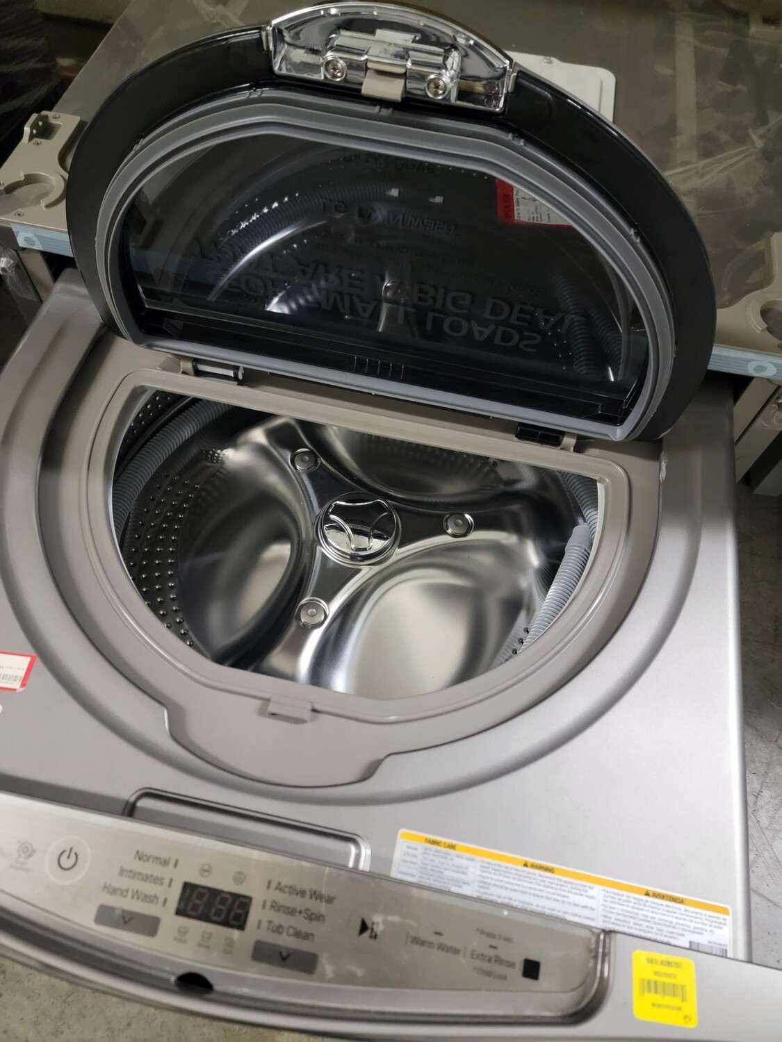 111 LG - SideKick 1.0 Cu. Ft. High-Efficiency Smart Top Load Pedestal Washer