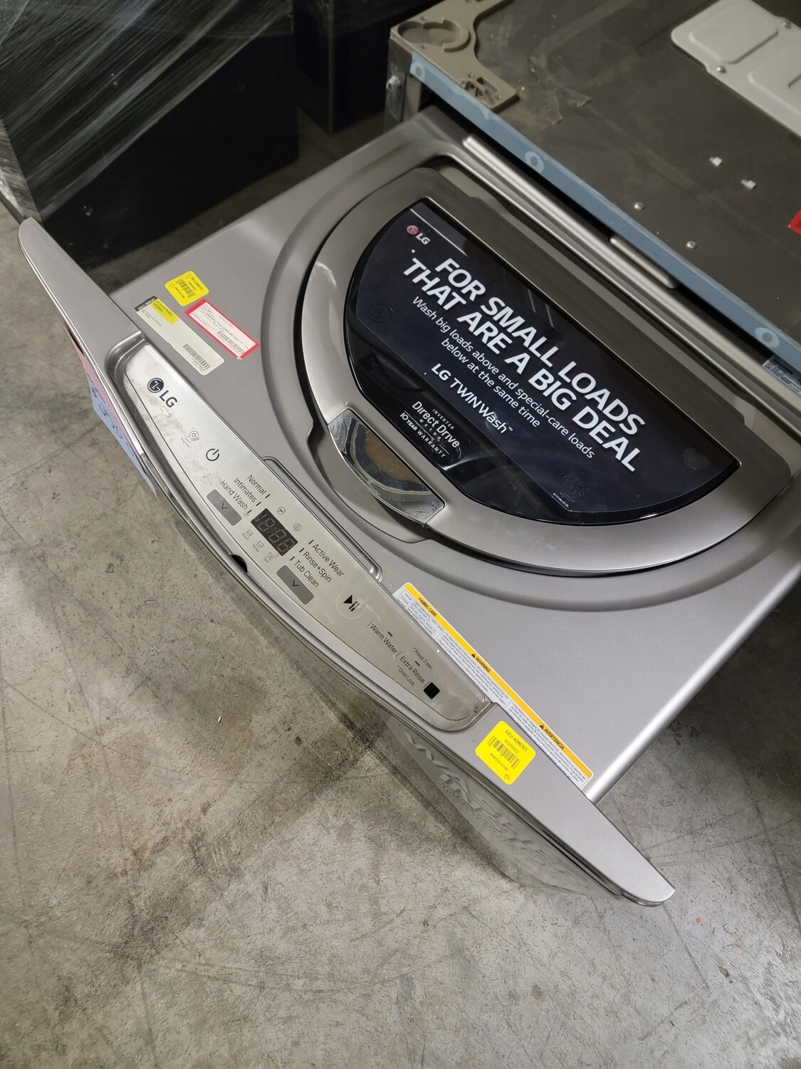 111 LG - SideKick 1.0 Cu. Ft. High-Efficiency Smart Top Load Pedestal Washer