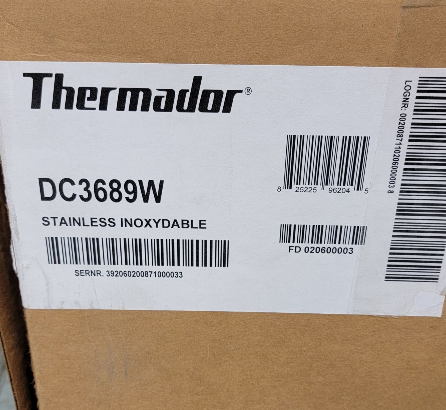 732 Thermador - 30 IN. TELESCOPING DUCT COVE