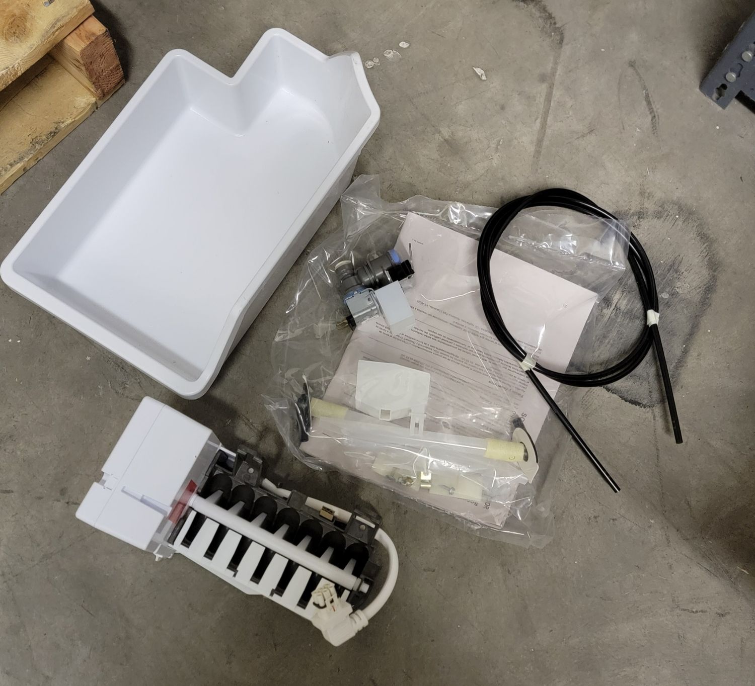 746 GE ICEMAKER KIT
