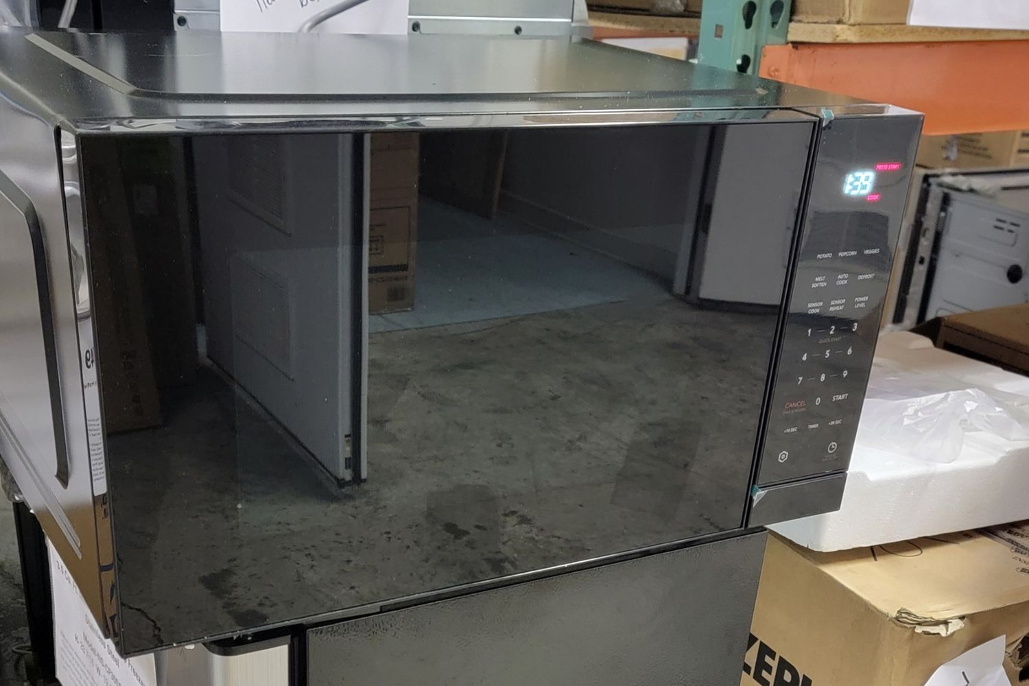 805 Frigidaire - Professional 2.2 Cu. Ft. Built-In Microwave - Stainless Steel