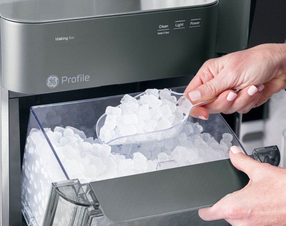 852 GE PROFILE OPAL NUGGET ICE MAKER