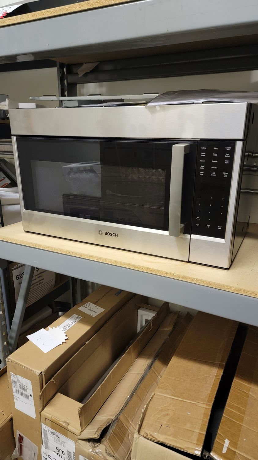 767 Bosch - 800 Series 1.8 Cu. Ft. Convection Over-the-Range Microwave with Sensor Cooking - Stainless Steel HMV8053U