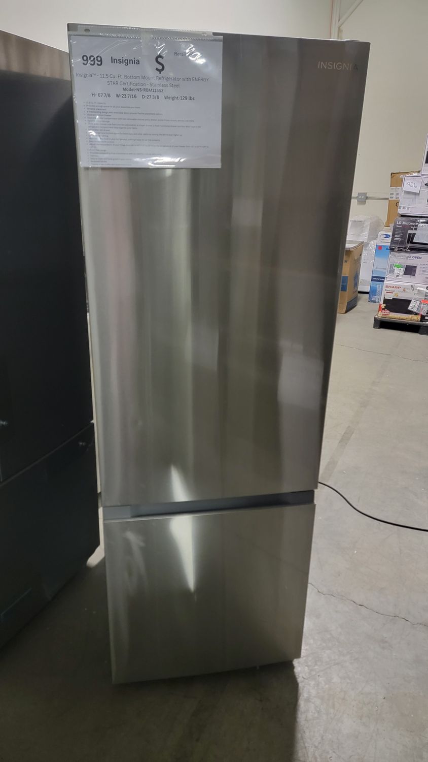 999 Insignia™NS-RBM11SS2 - 11.5 Cu. Ft. Bottom Mount Refrigerator with ENERGY STAR Certification - Stainless Steel
