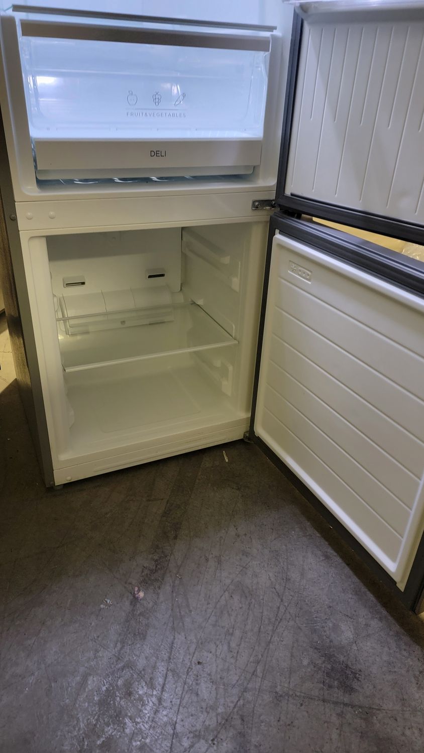 999 Insignia™NS-RBM11SS2 - 11.5 Cu. Ft. Bottom Mount Refrigerator with ENERGY STAR Certification - Stainless Steel