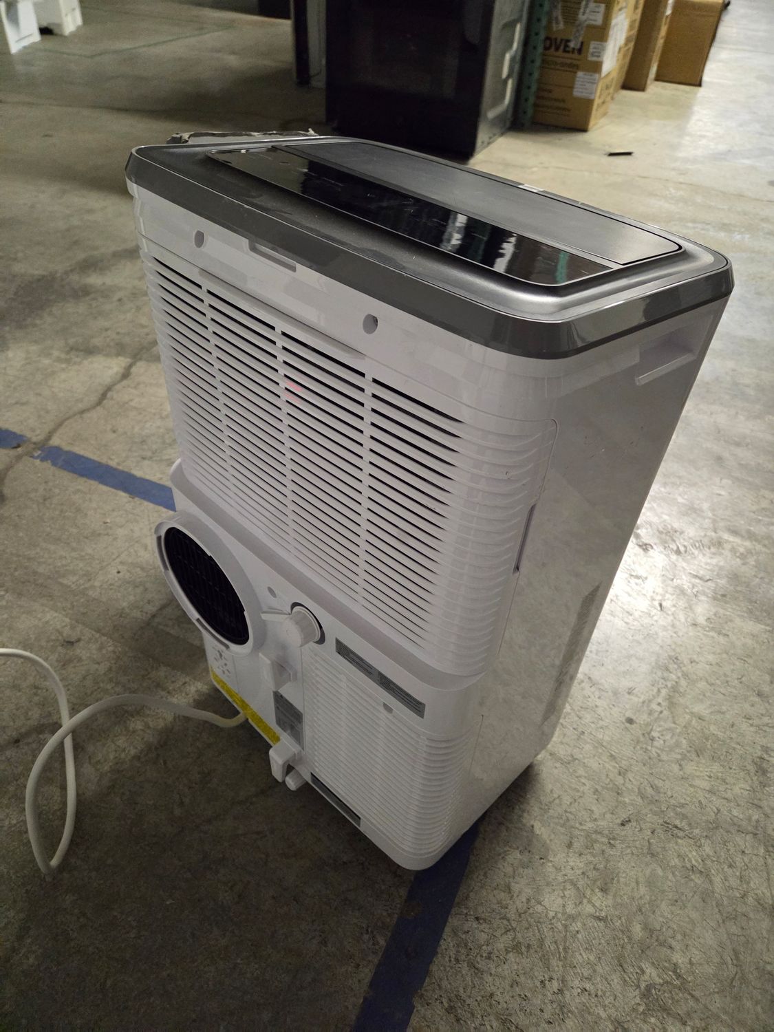 865 Frigidaire - 3-in-1 Portable Room Air Conditioner - White FHPC102AC1