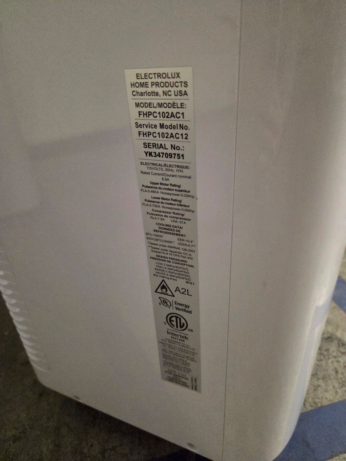 865 Frigidaire - 3-in-1 Portable Room Air Conditioner - White FHPC102AC1